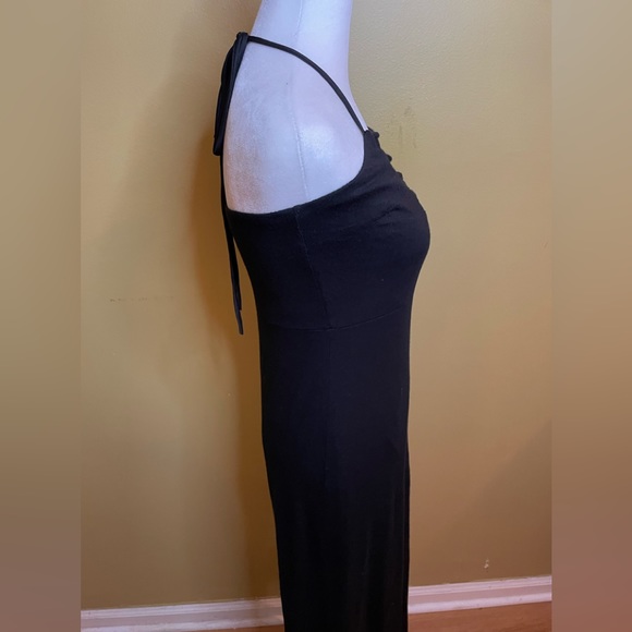 Akira Strapless Black Dress - Picture 3 of 9